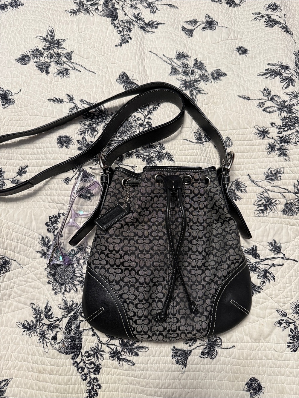 Rare Coach VTG mini drawstring crossbody purse